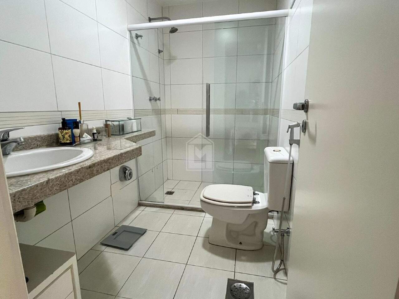 Apartamento à venda com 3 quartos, 169m² - Foto 15