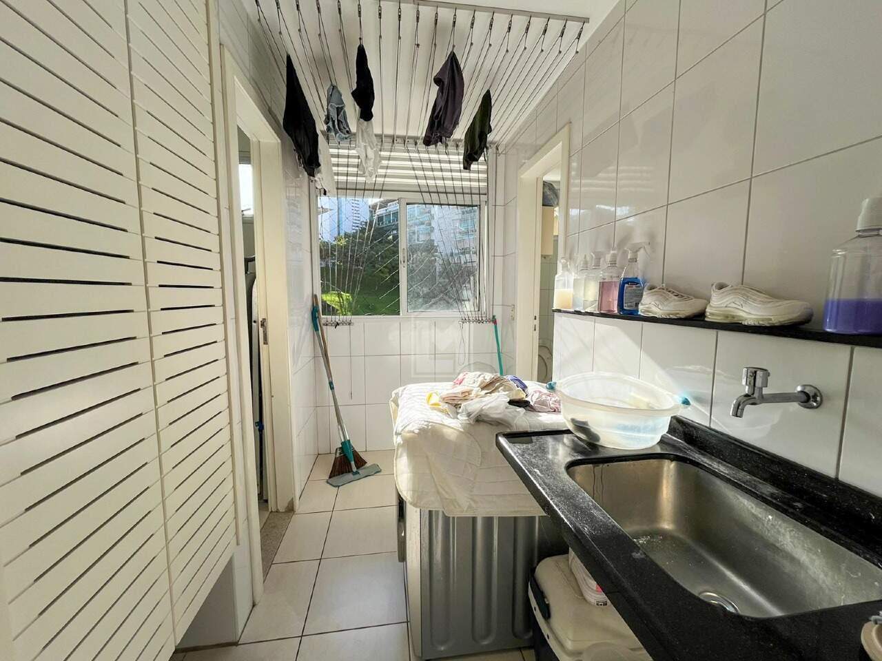 Apartamento à venda com 3 quartos, 169m² - Foto 20