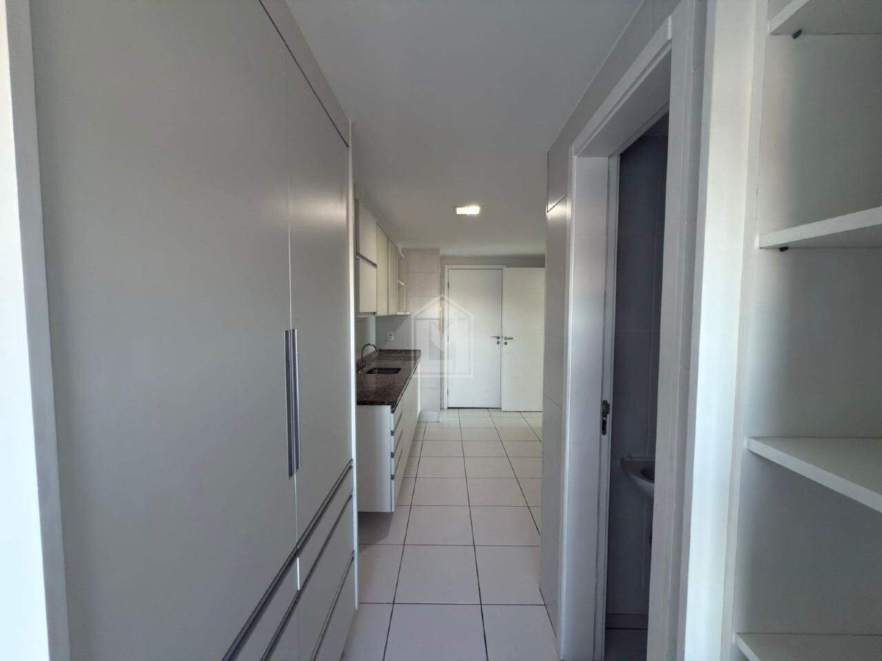Apartamento para alugar com 3 quartos, 98m² - Foto 12