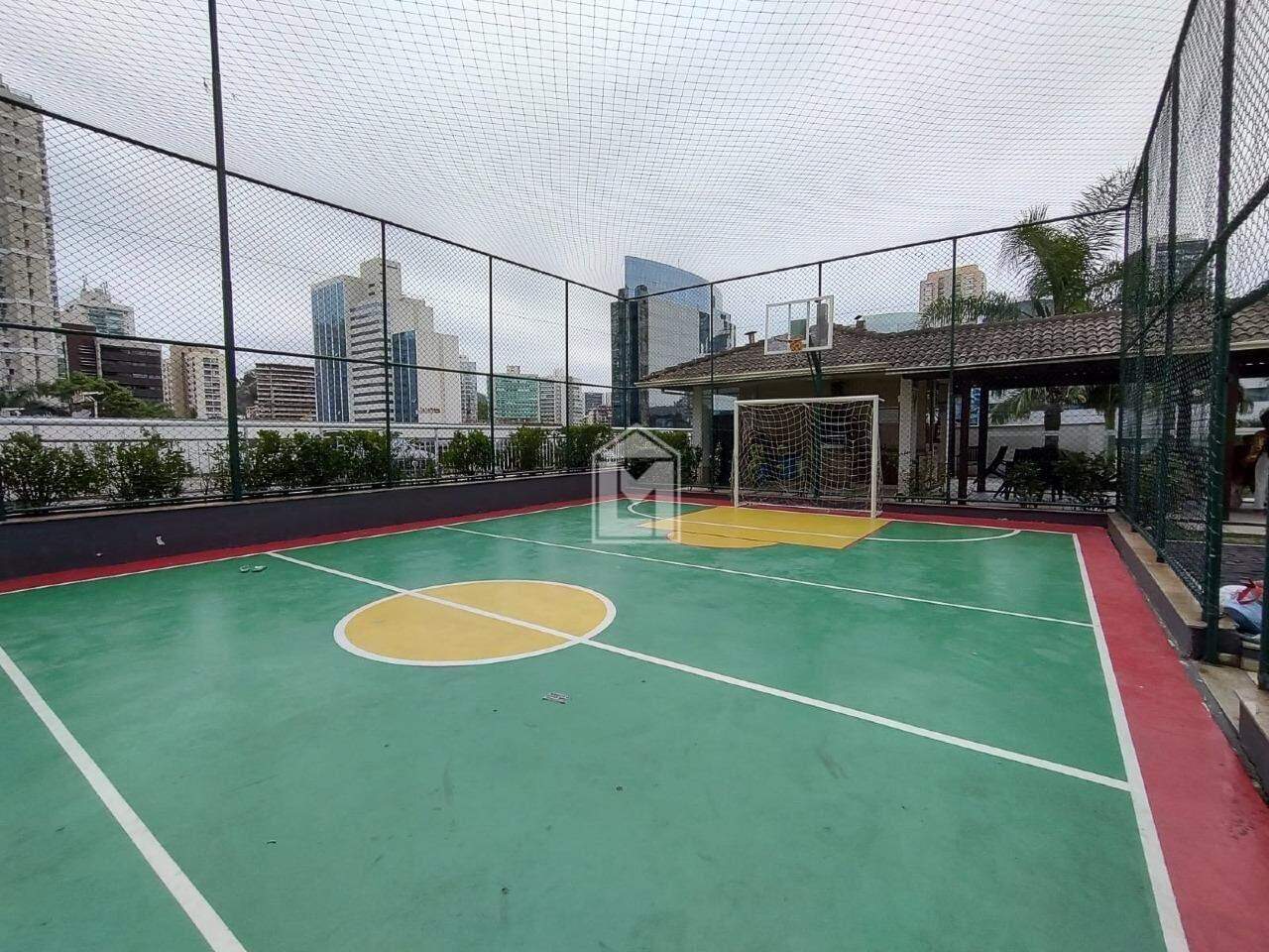 Apartamento para alugar com 3 quartos, 98m² - Foto 20