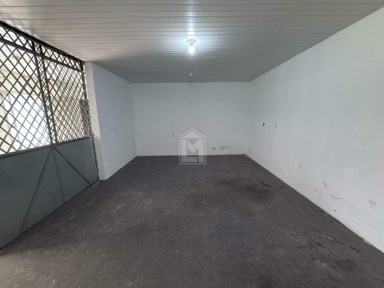 Casa Comercial para alugar com 3 quartos, 294m² - Foto 11