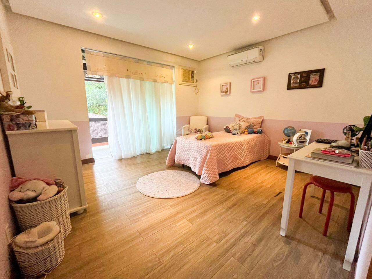 Casa à venda com 3 quartos, 350m² - Foto 14