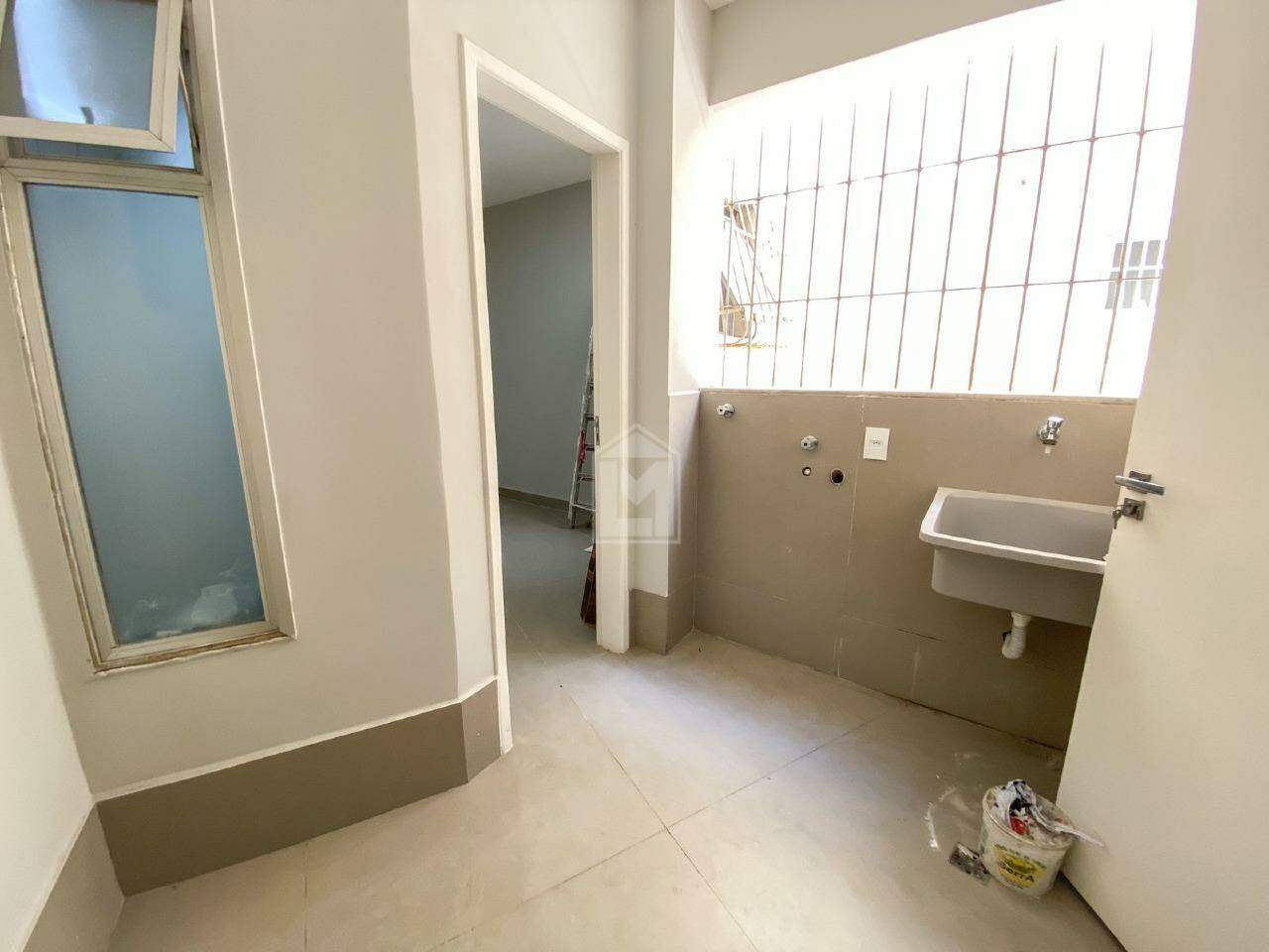 Apartamento à venda com 3 quartos, 115m² - Foto 18