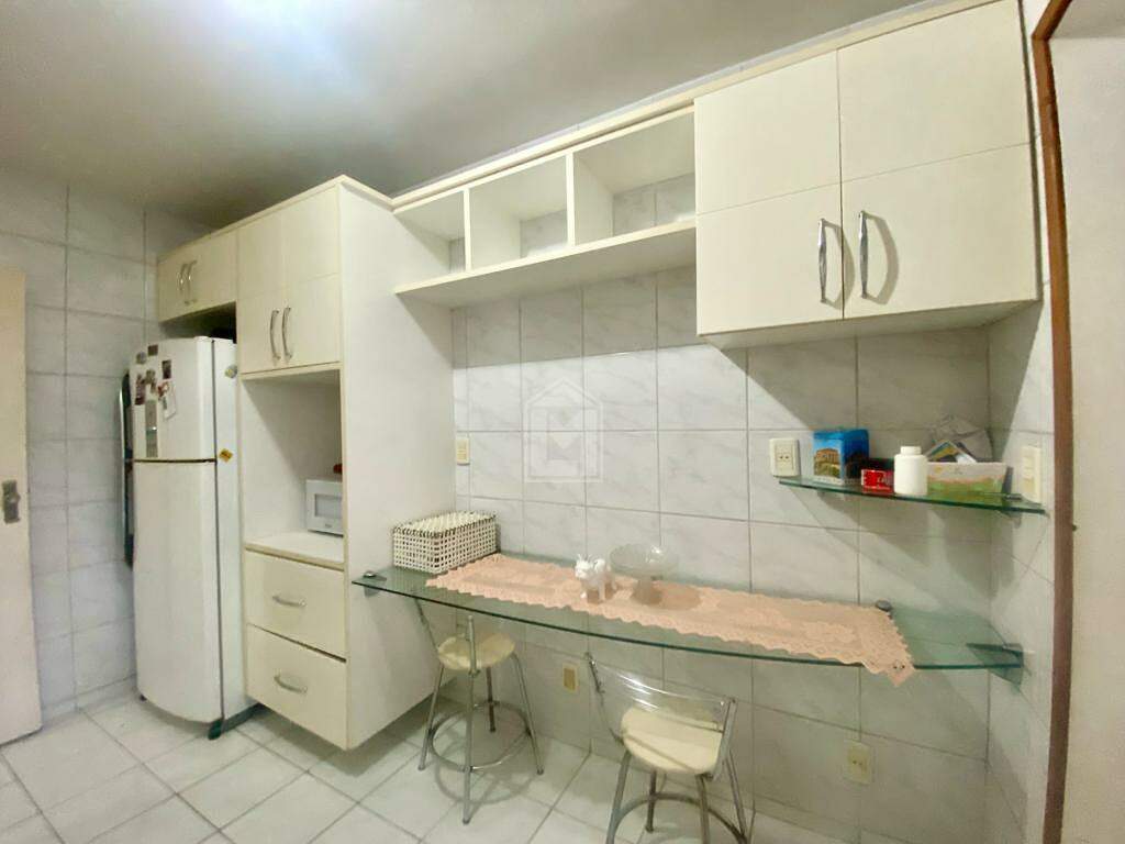 Apartamento à venda com 3 quartos, 115m² - Foto 7