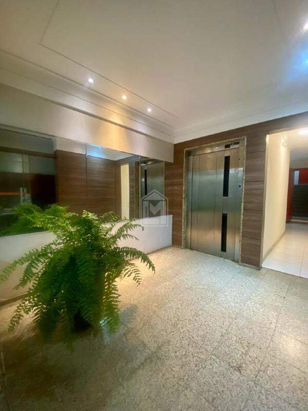 Apartamento à venda com 3 quartos, 115m² - Foto 9