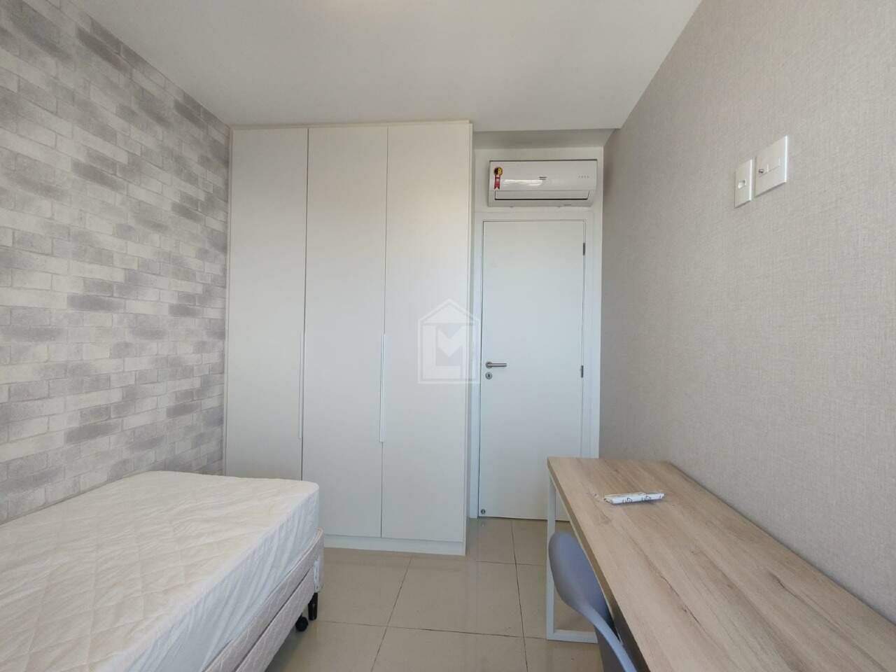 Apartamento para alugar com 2 quartos, 70m² - Foto 11