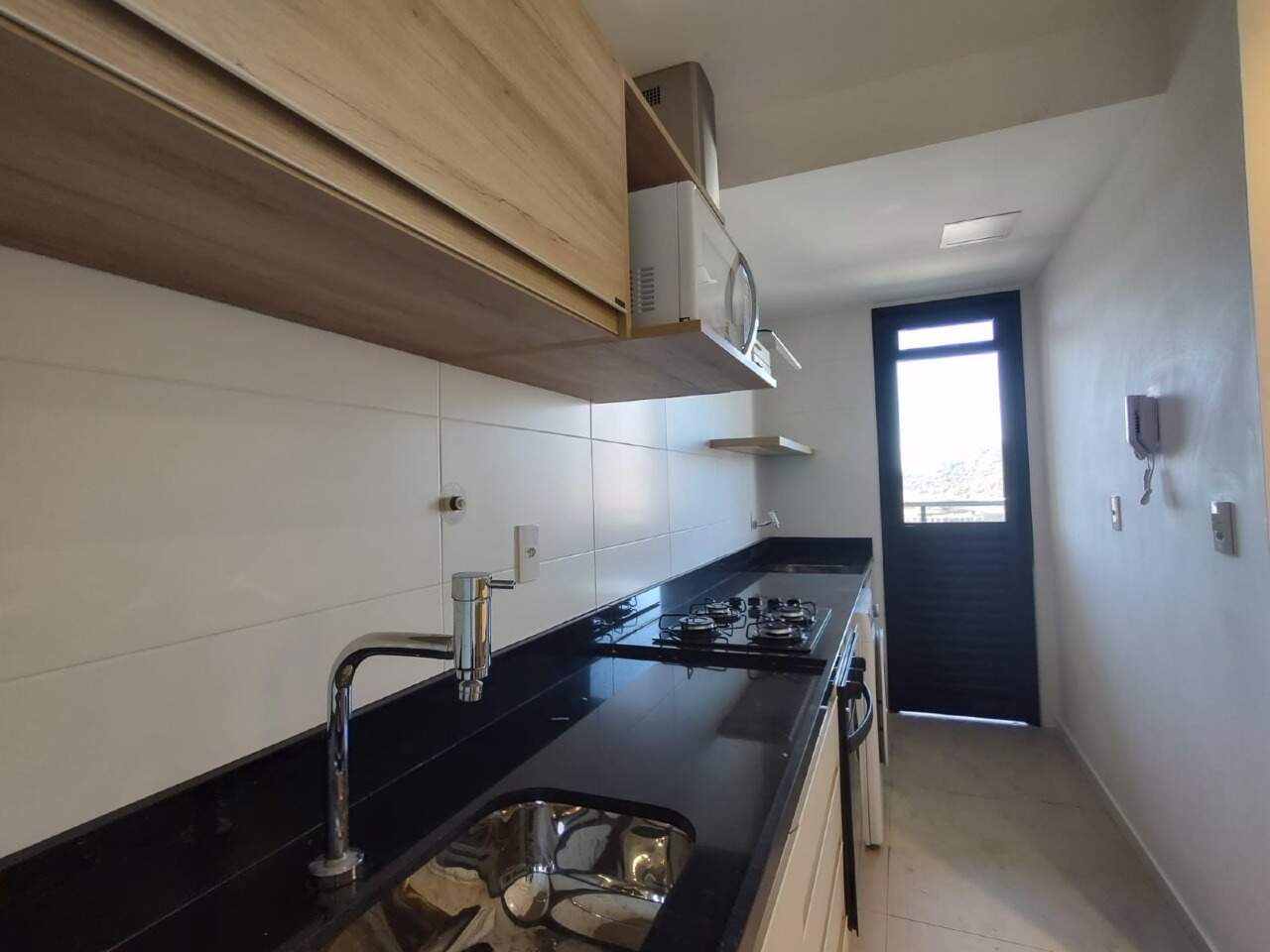 Apartamento para alugar com 2 quartos, 70m² - Foto 15