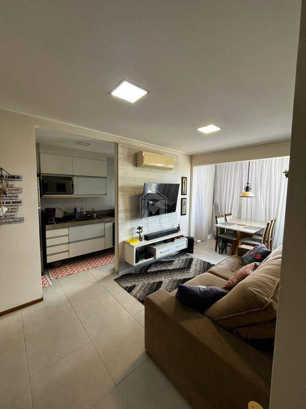 Apartamento à venda com 2 quartos, 60m² - Foto 3