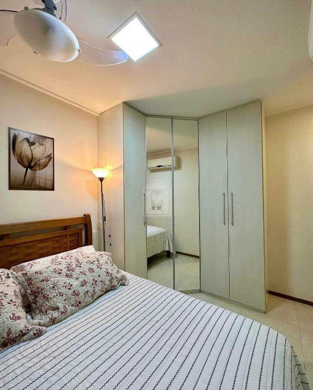 Apartamento à venda com 2 quartos, 60m² - Foto 11