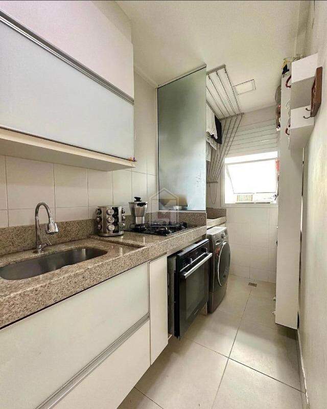 Apartamento à venda com 2 quartos, 60m² - Foto 5