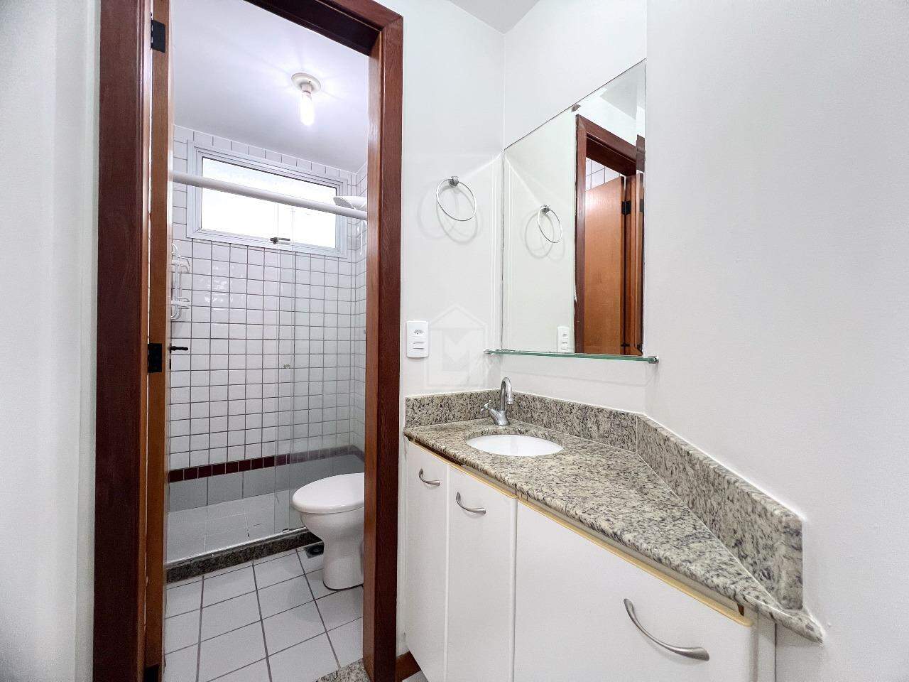 Apartamento à venda com 2 quartos, 70m² - Foto 13