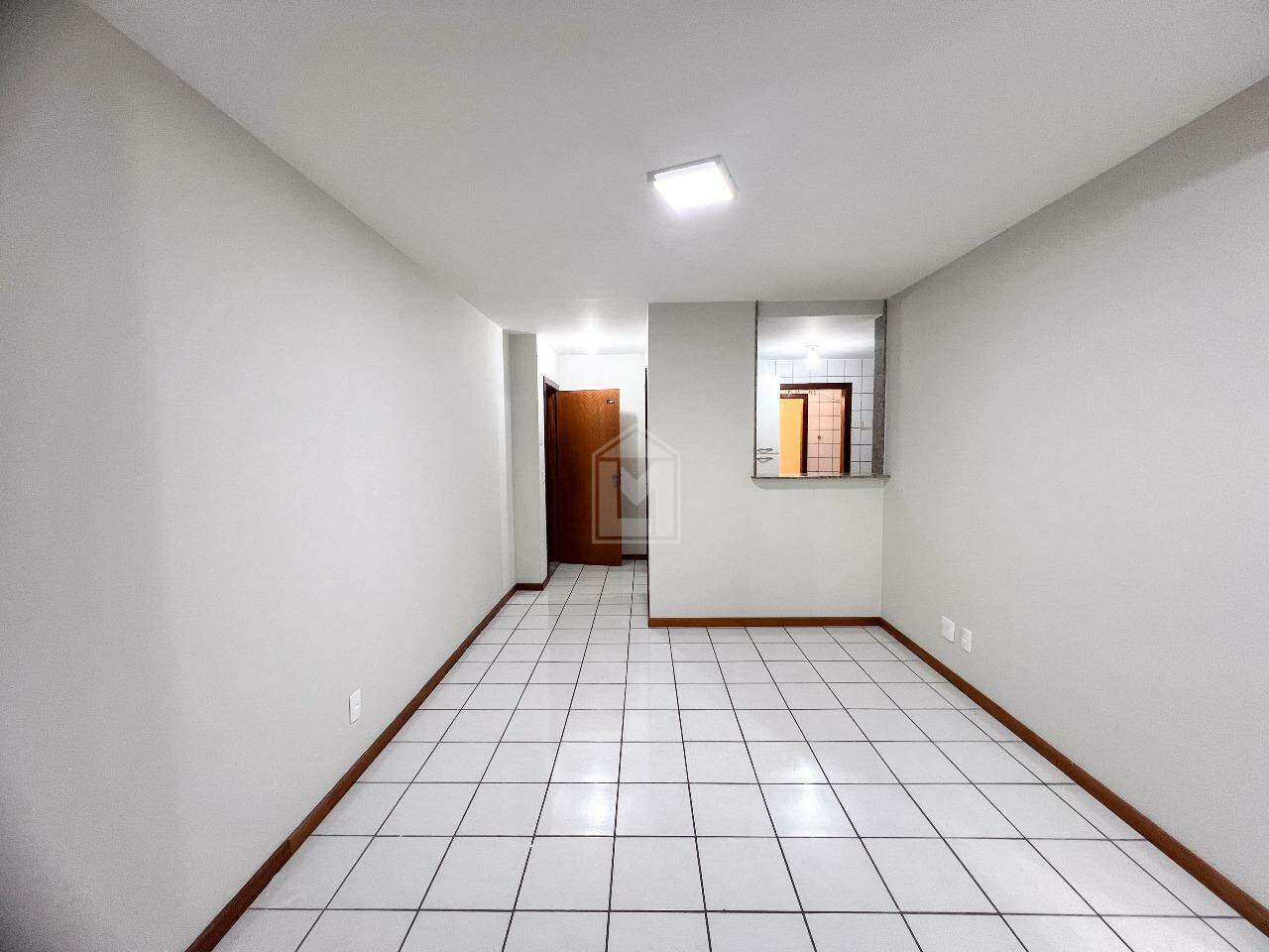 Apartamento à venda com 2 quartos, 70m² - Foto 3