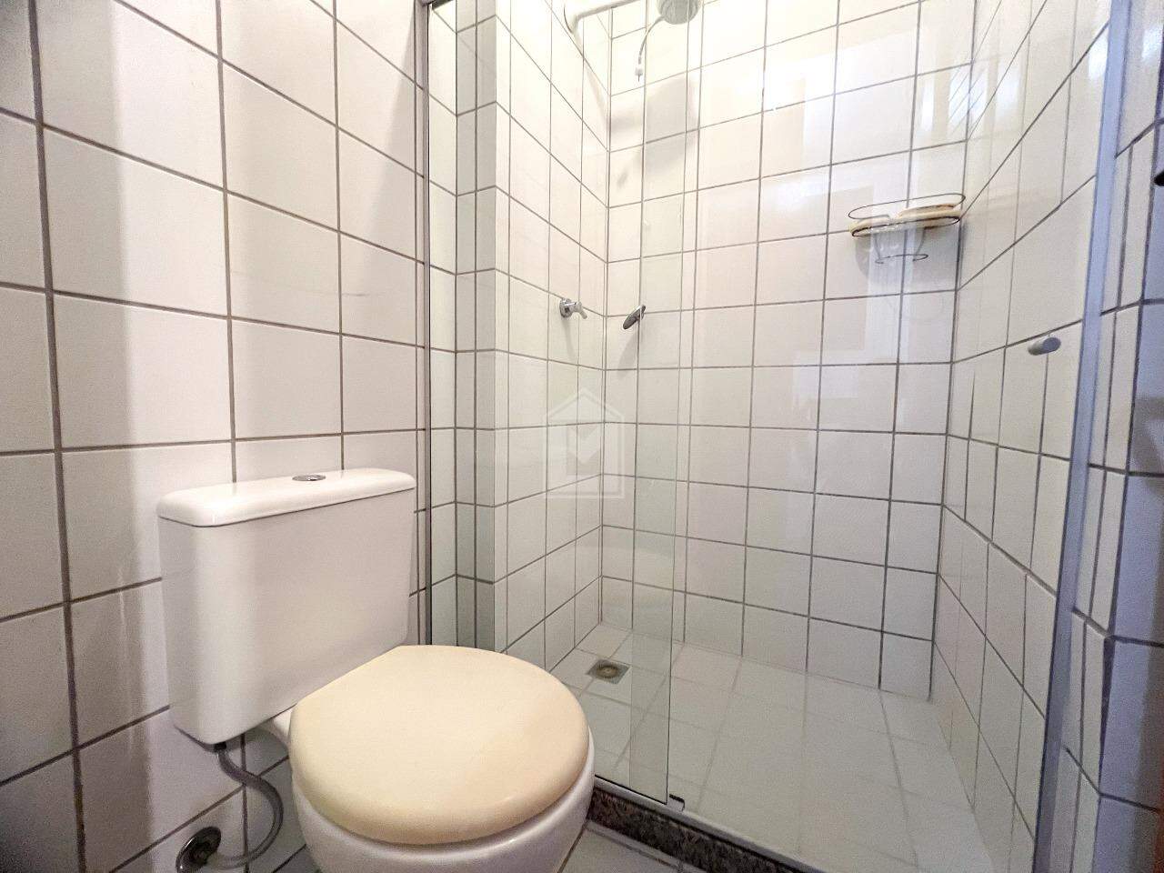 Apartamento à venda com 2 quartos, 70m² - Foto 8