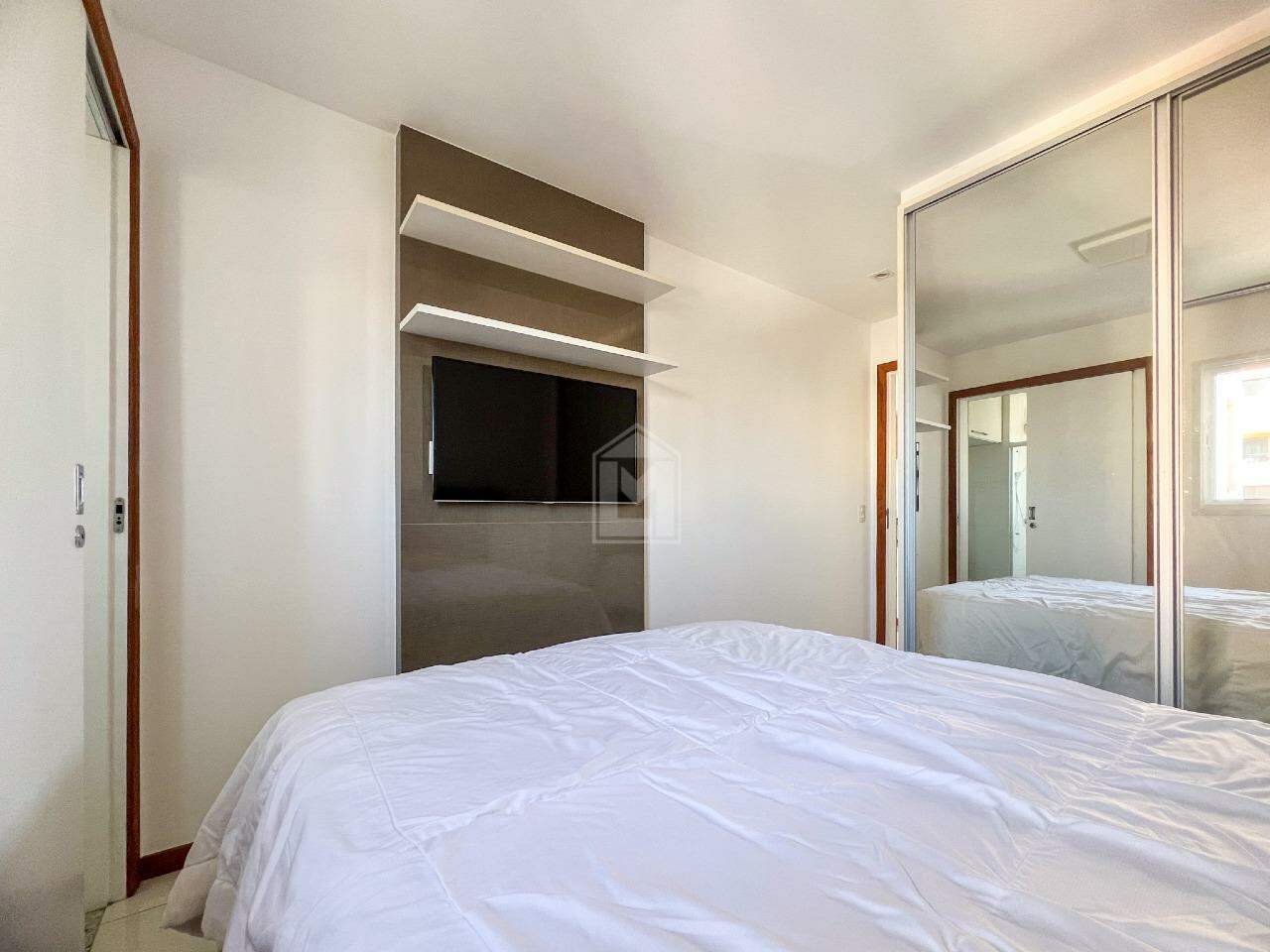 Apartamento à venda com 2 quartos, 60m² - Foto 17