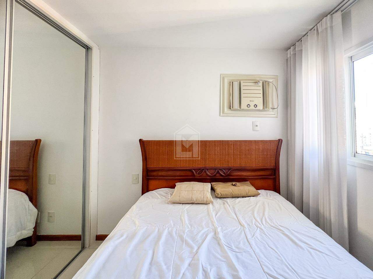 Apartamento à venda com 2 quartos, 60m² - Foto 18