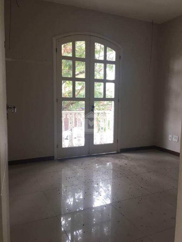 Casa para alugar com 10 quartos, 460m² - Foto 17