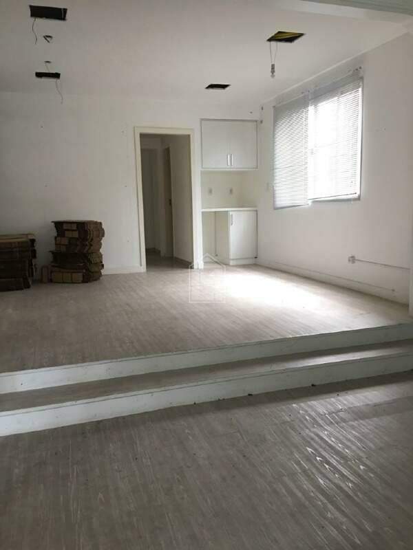 Casa para alugar com 10 quartos, 460m² - Foto 19