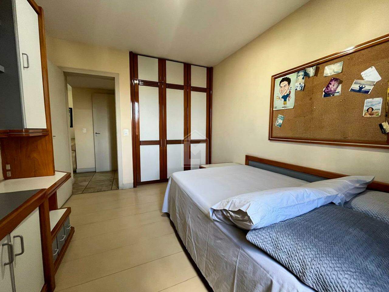 Apartamento à venda com 3 quartos, 225m² - Foto 13