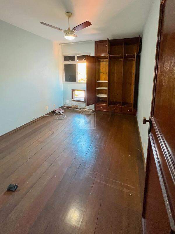 Apartamento para alugar com 3 quartos, 150m² - Foto 6