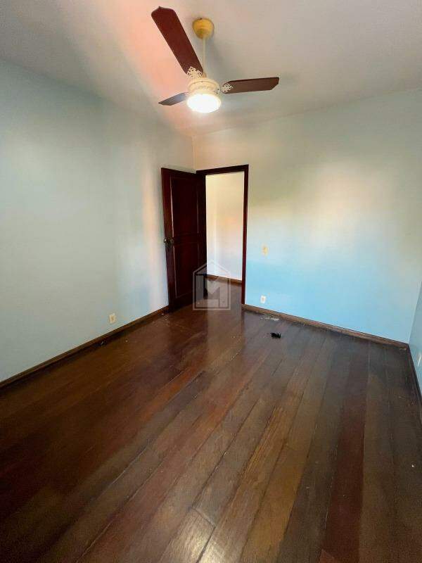 Apartamento para alugar com 3 quartos, 150m² - Foto 7