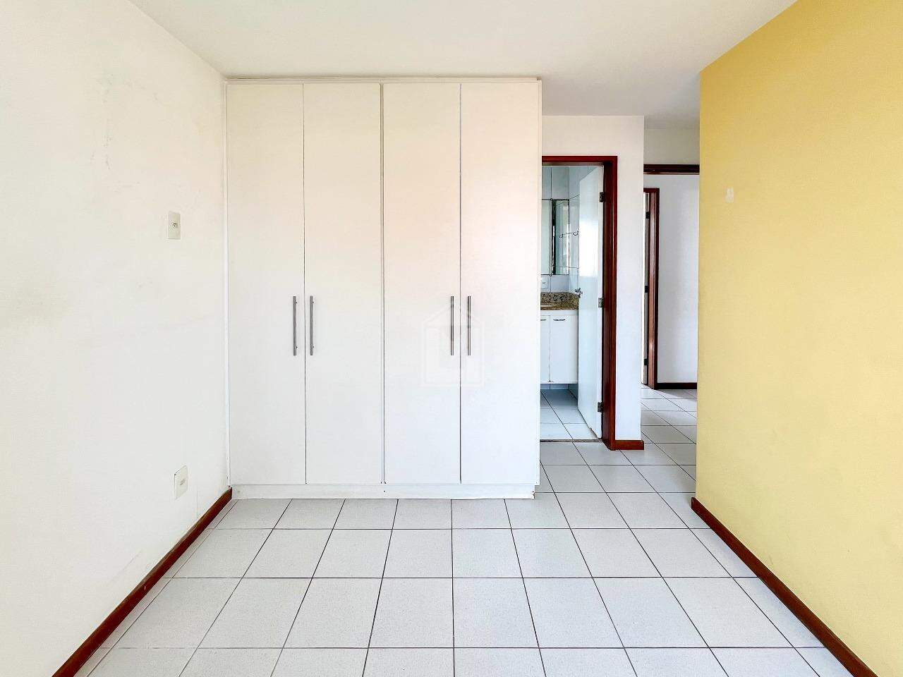 Apartamento para alugar com 3 quartos, 90m² - Foto 4