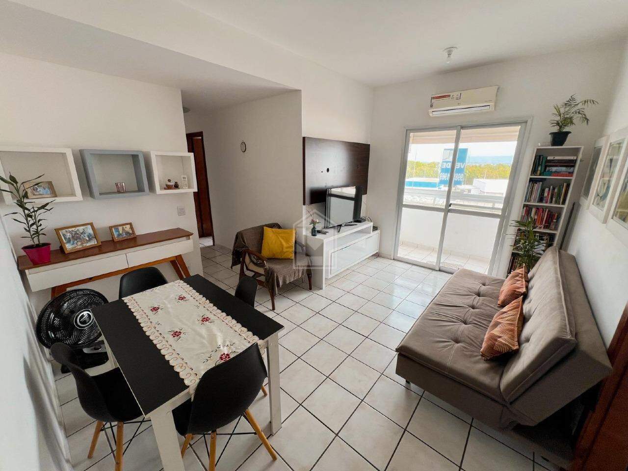 Apartamento à venda com 2 quartos, 55m² - Foto 1