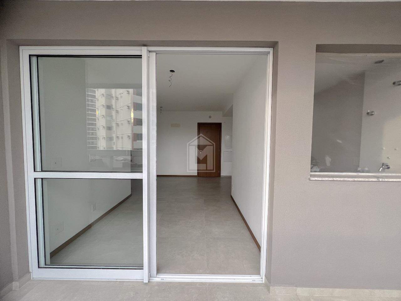 Apartamento à venda com 3 quartos, 85m² - Foto 3