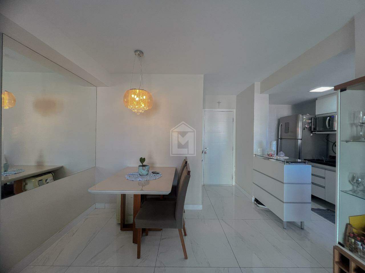 Apartamento à venda com 2 quartos, 75m² - Foto 7