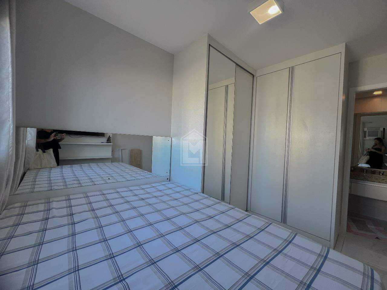 Apartamento à venda com 2 quartos, 75m² - Foto 19