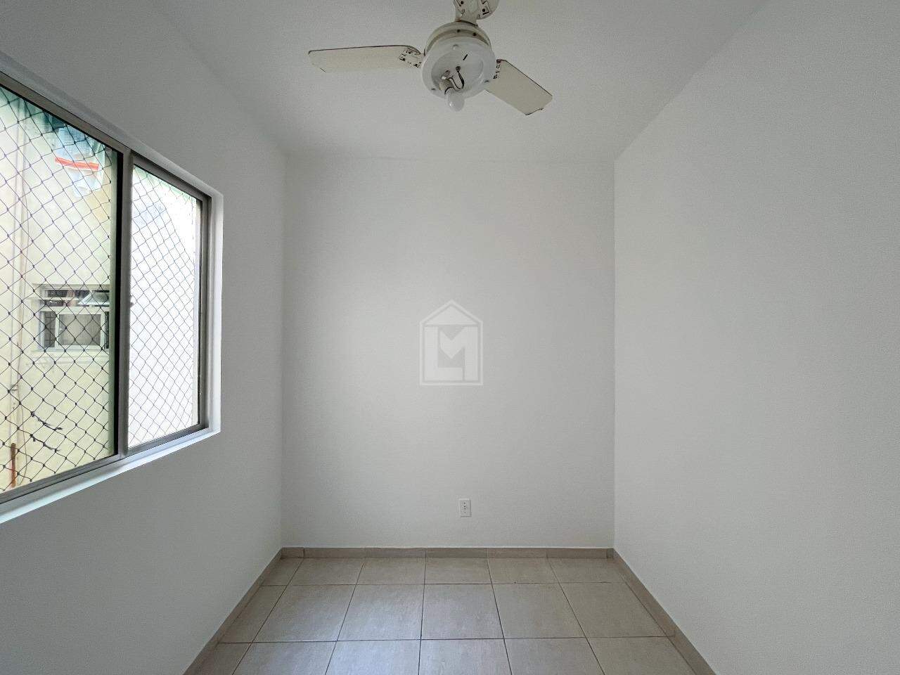 Apartamento para alugar com 2 quartos, 65m² - Foto 13