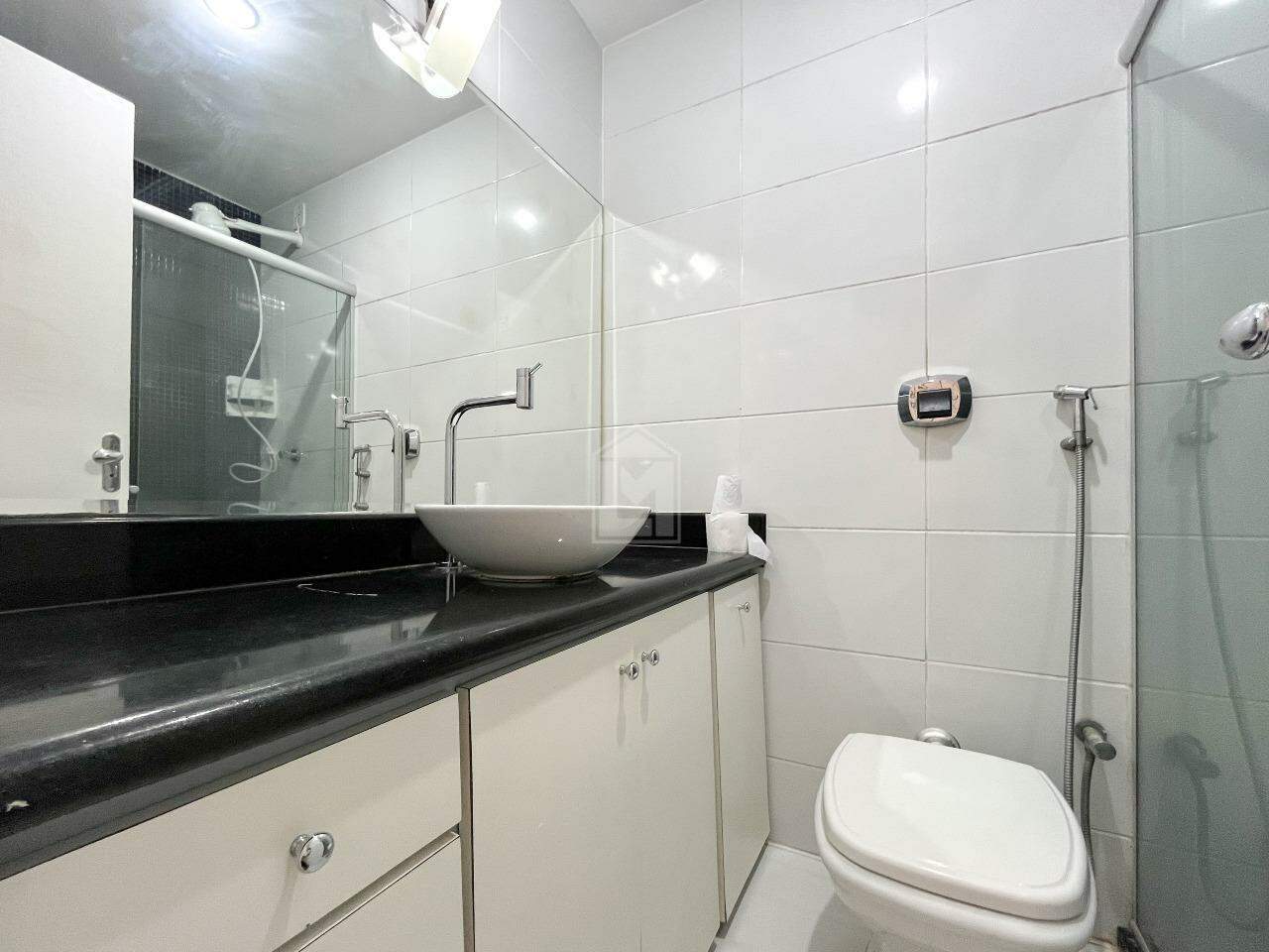 Apartamento para alugar com 2 quartos, 65m² - Foto 14