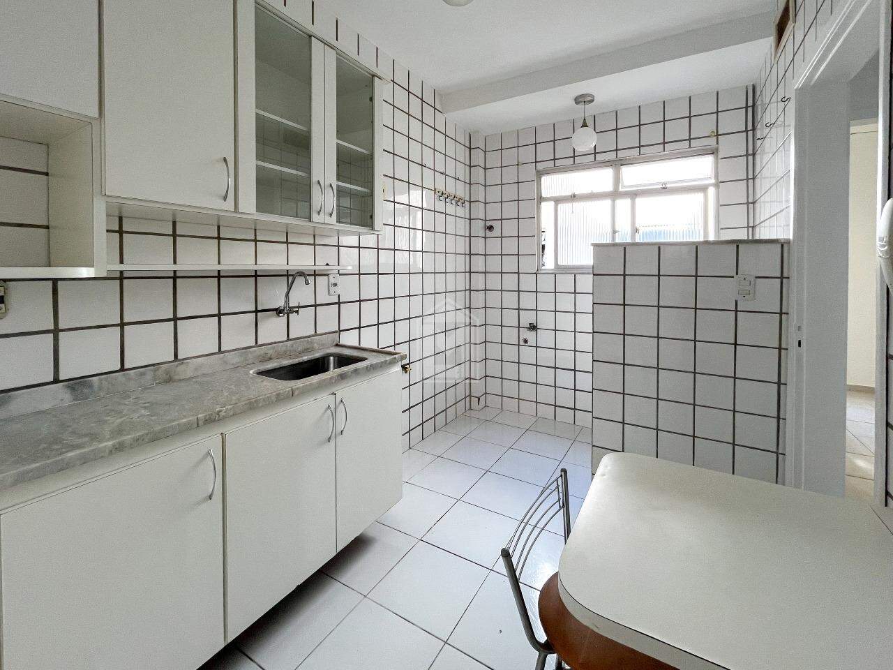 Apartamento para alugar com 2 quartos, 65m² - Foto 4