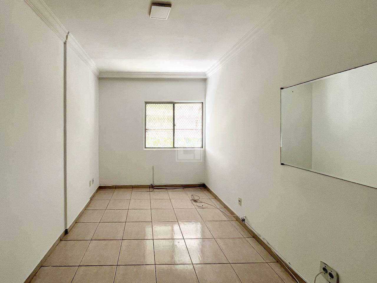 Apartamento para alugar com 2 quartos, 65m² - Foto 7