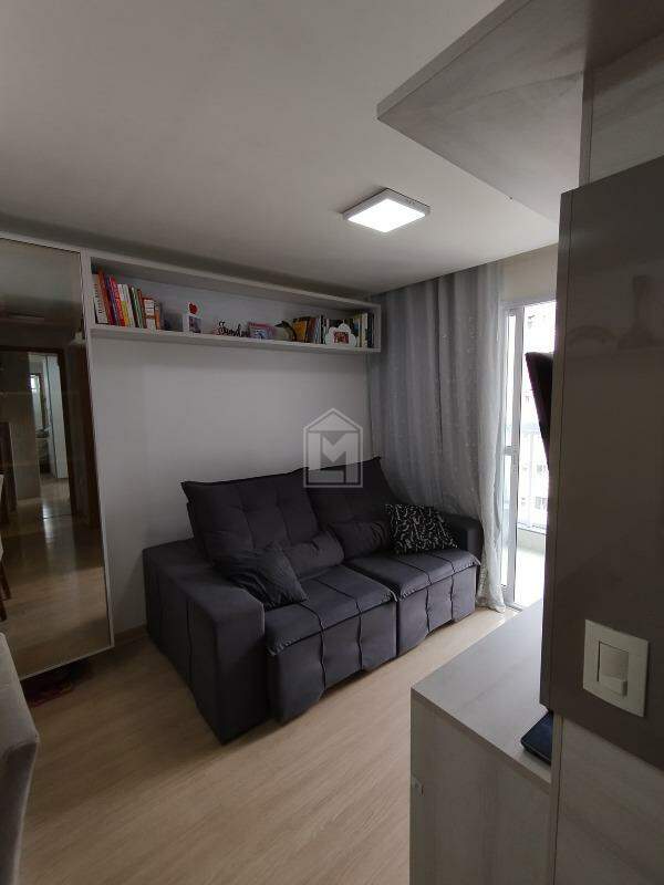 Apartamento à venda com 2 quartos, 56m² - Foto 2