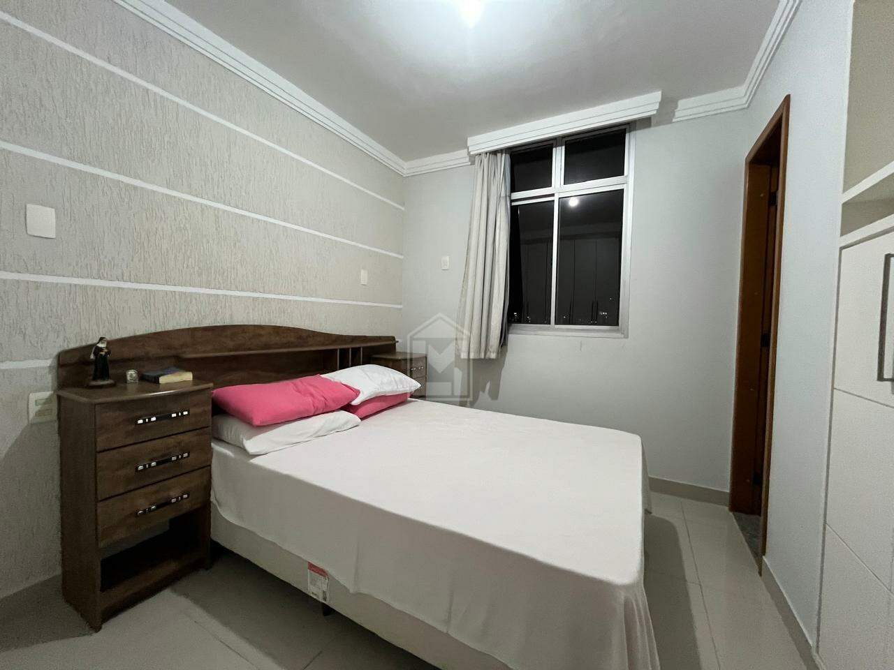 Apartamento à venda com 3 quartos, 75m² - Foto 6