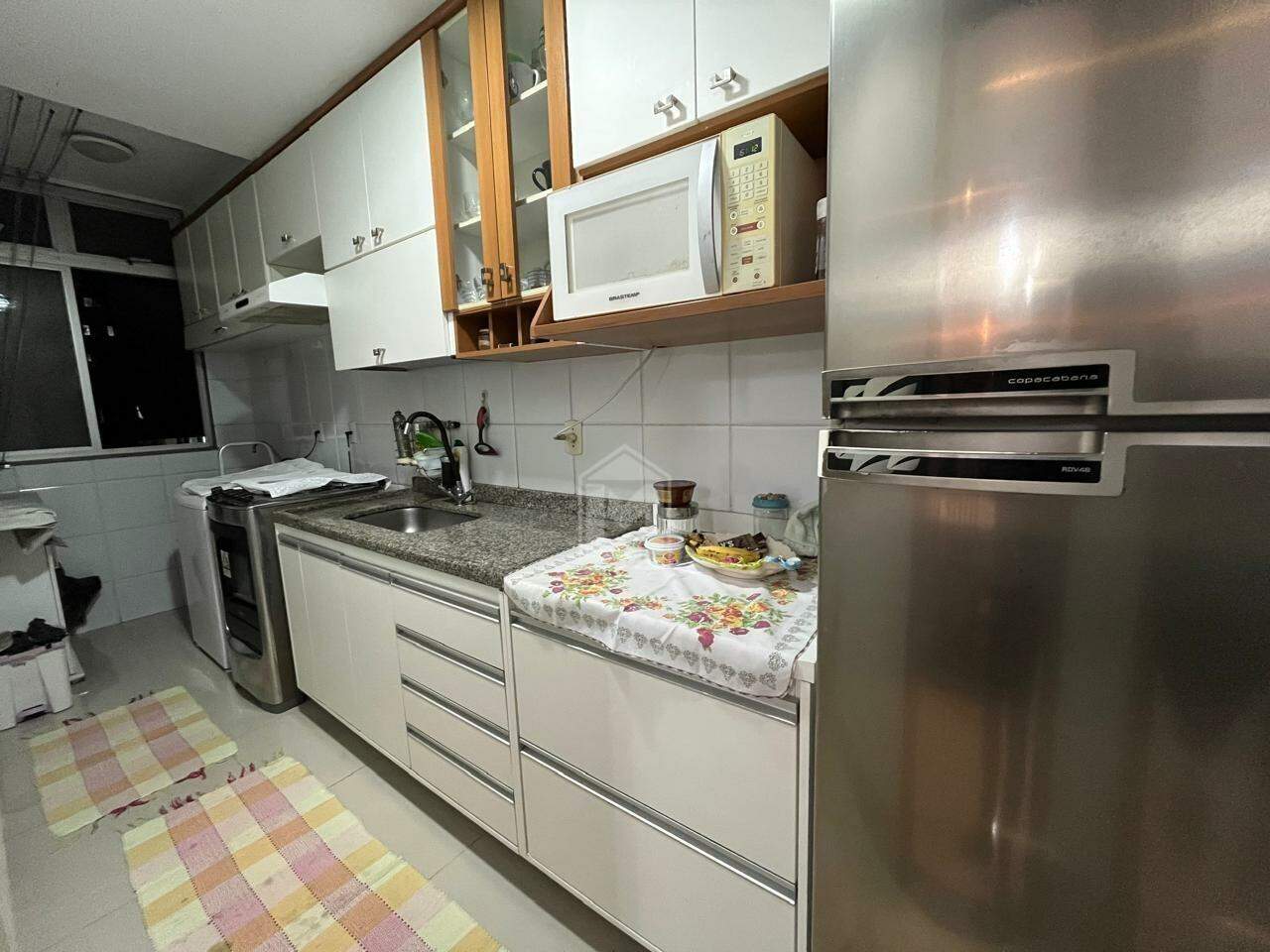 Apartamento à venda com 3 quartos, 75m² - Foto 4