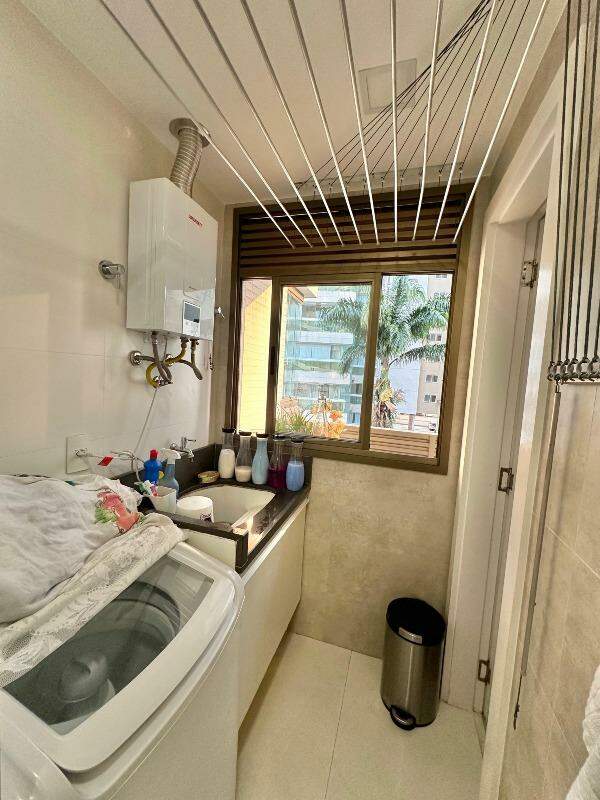 Apartamento à venda com 3 quartos, 107m² - Foto 15