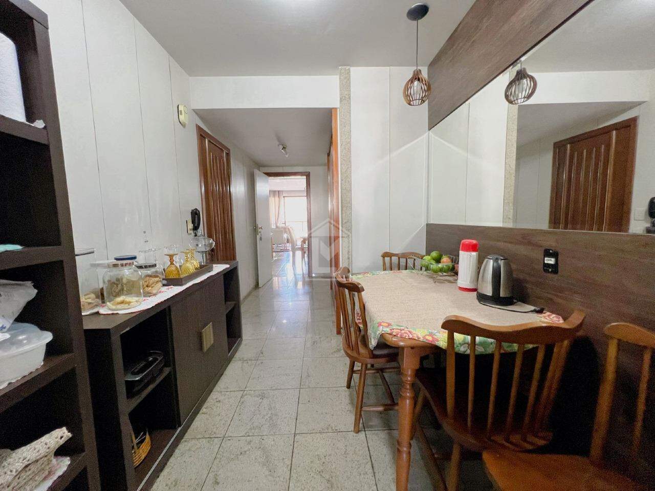 Apartamento à venda com 4 quartos, 150m² - Foto 11