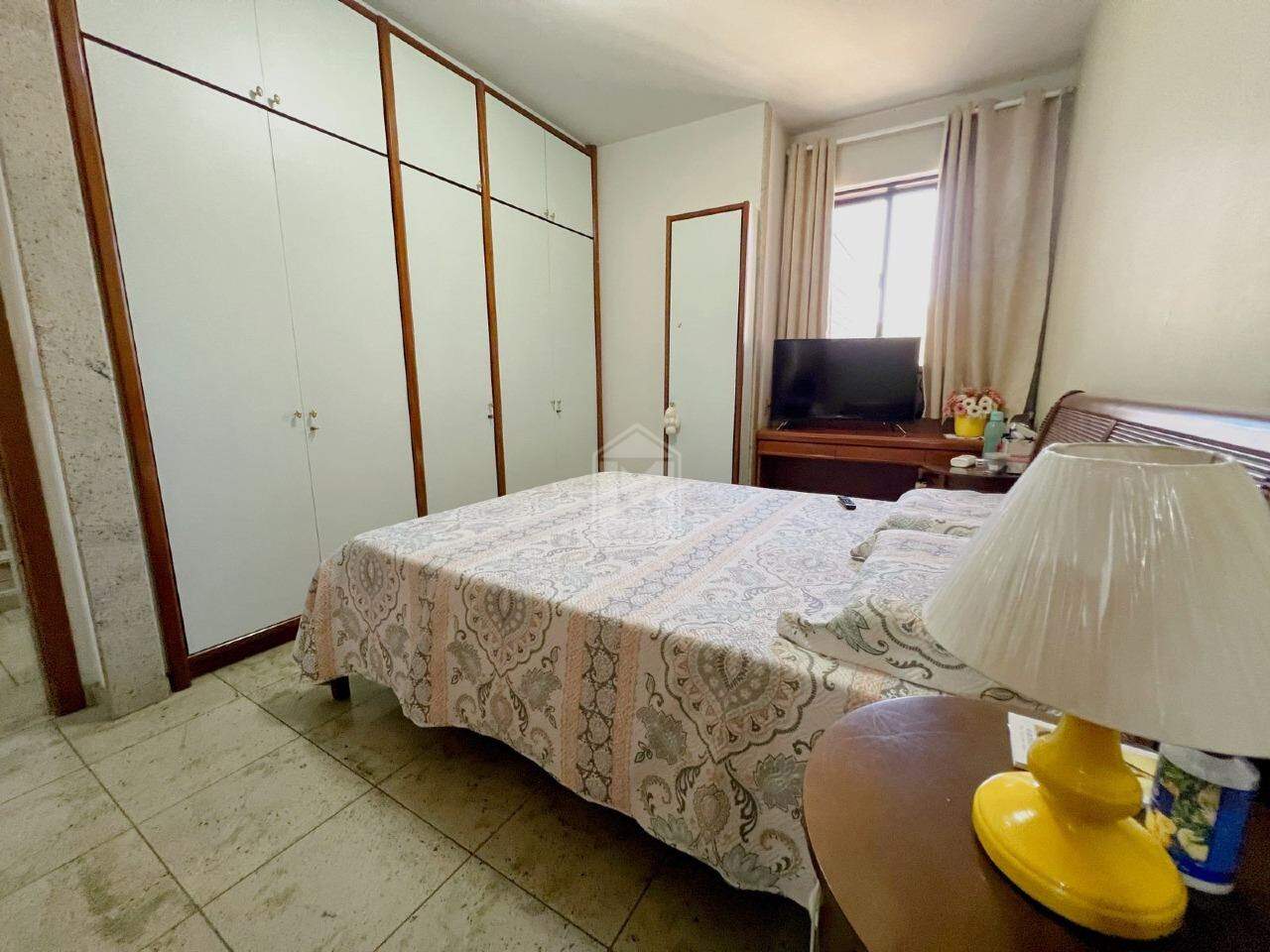 Apartamento à venda com 4 quartos, 150m² - Foto 13