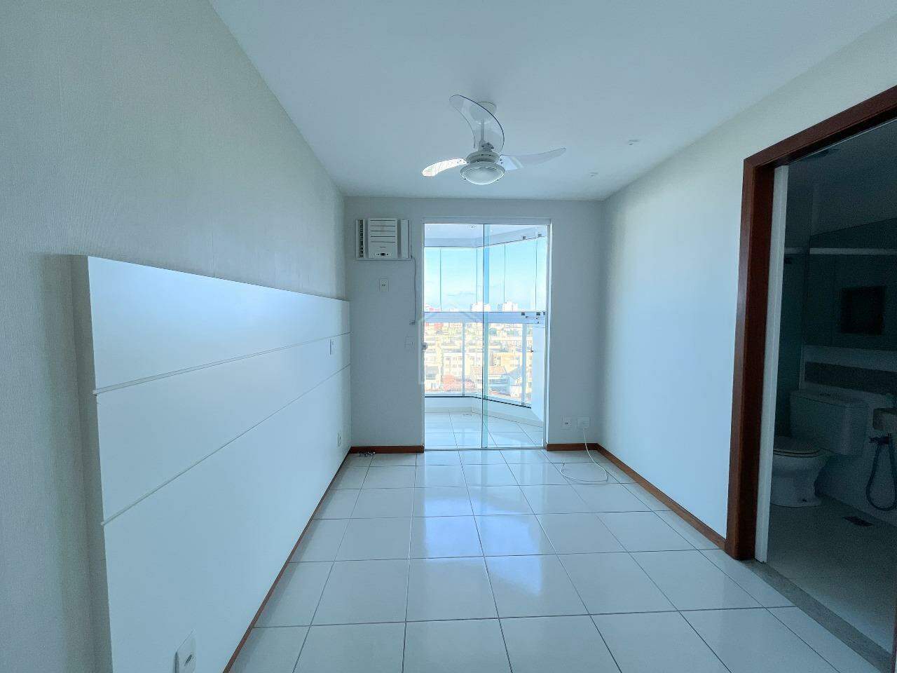 Apartamento à venda com 2 quartos, 68m² - Foto 10