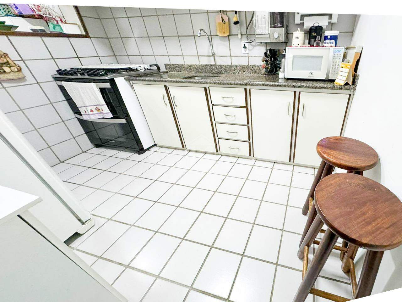 Apartamento à venda com 3 quartos, 75m² - Foto 13