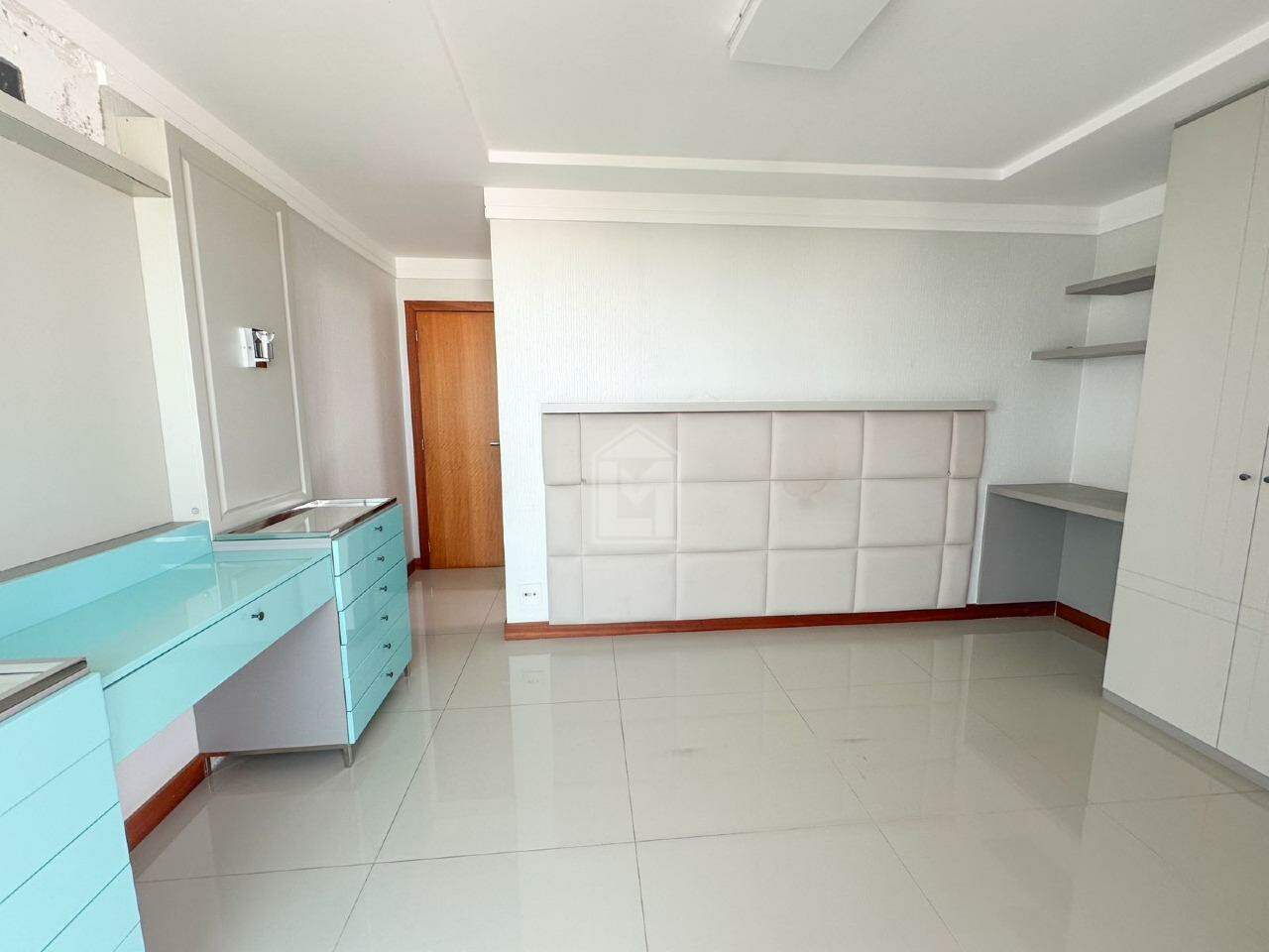 Cobertura à venda com 4 quartos, 240m² - Foto 5