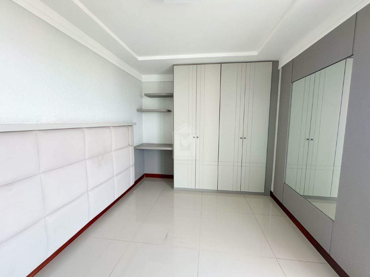 Cobertura à venda com 4 quartos, 240m² - Foto 7