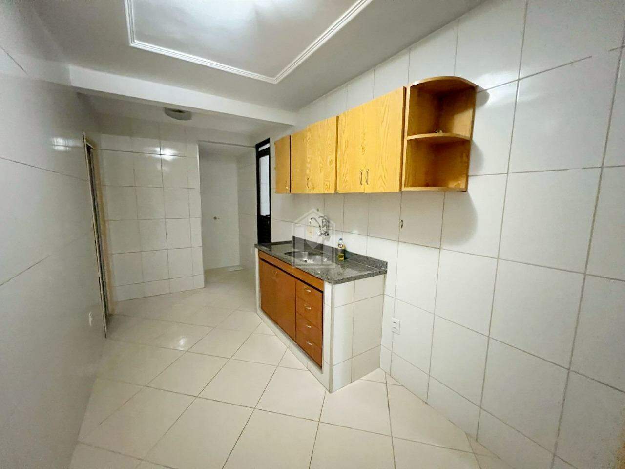 Apartamento à venda com 2 quartos, 75m² - Foto 9