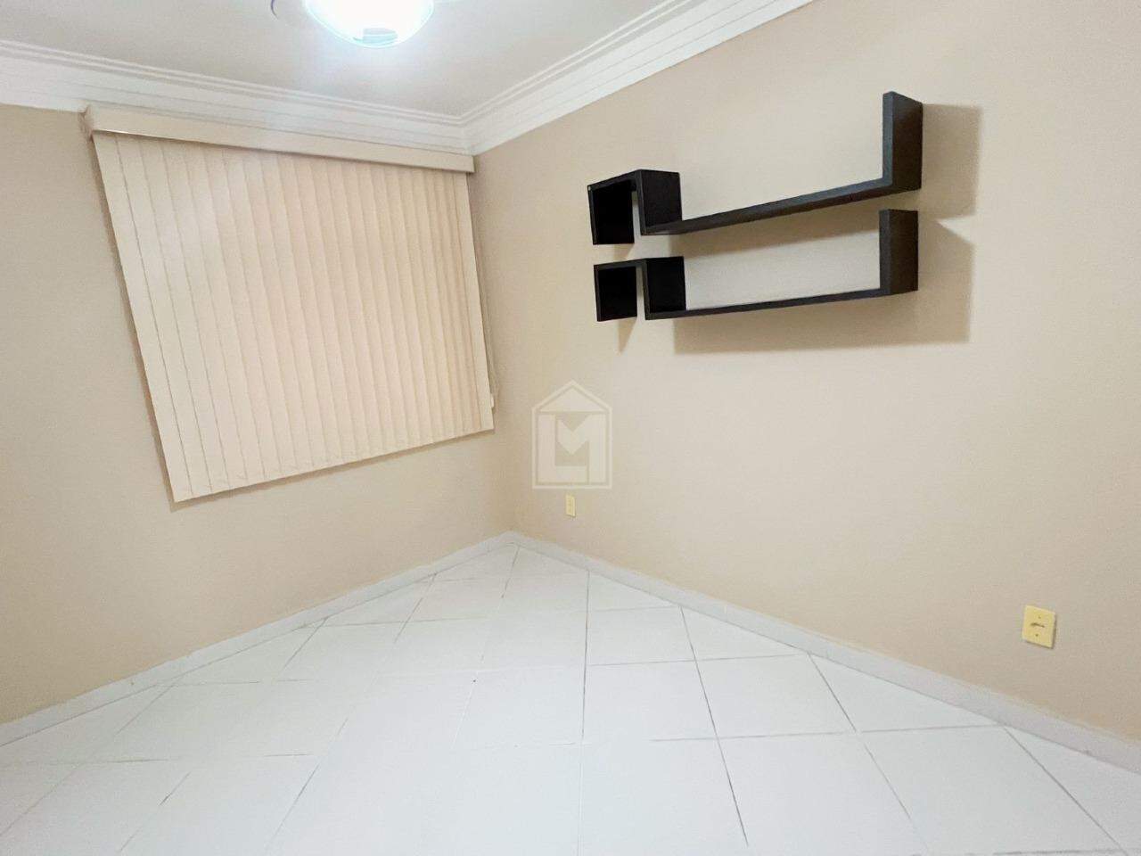 Apartamento à venda com 2 quartos, 75m² - Foto 5