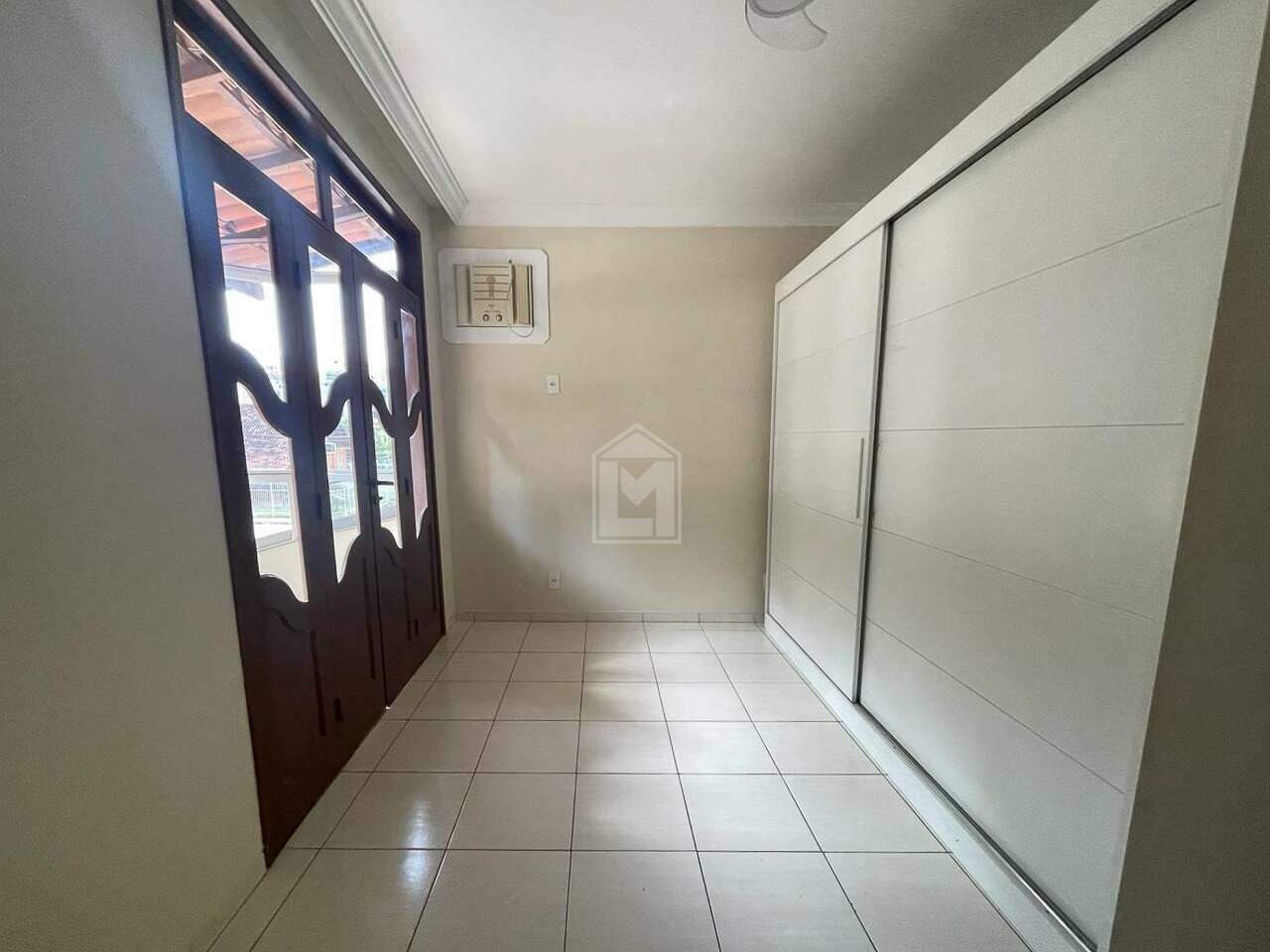 Casa para alugar com 3 quartos, 140m² - Foto 8