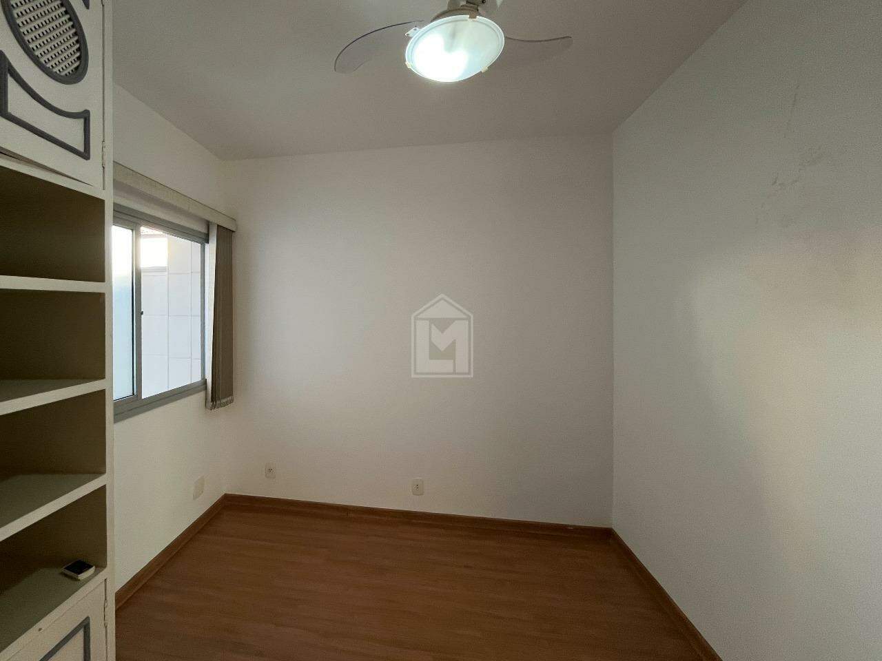 Apartamento para alugar com 2 quartos, 70m² - Foto 9