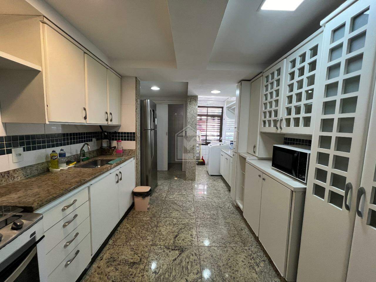 Apartamento para alugar com 3 quartos, 115m² - Foto 7