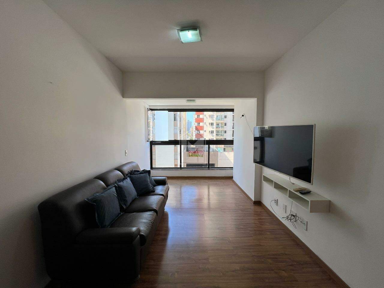 Apartamento para alugar com 3 quartos, 115m² - Foto 3