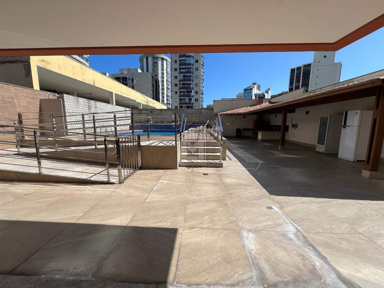 Apartamento para alugar com 3 quartos, 115m² - Foto 22